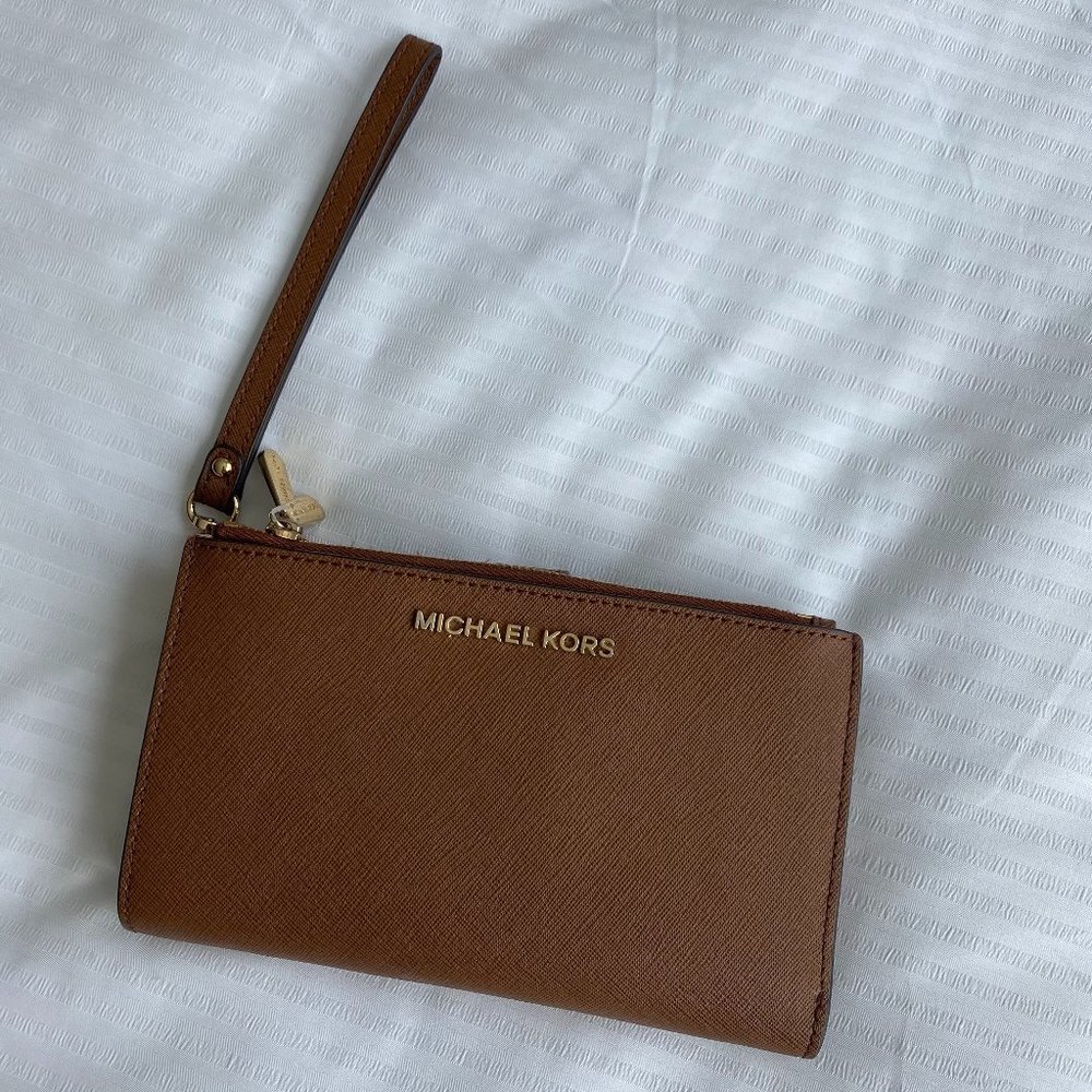 Michael Kors Wristlet / Clutch